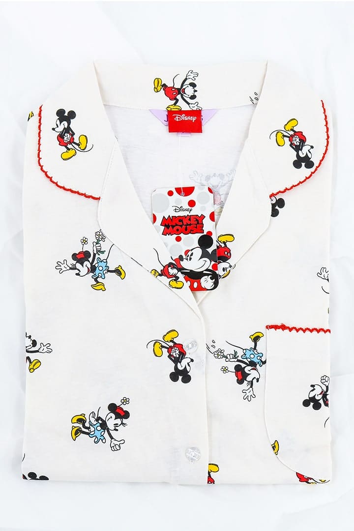 ชุดนอนผู้หญิง JOSILINS เซตเสื้อแขนสั้น และกางเกงขายาว Mickey Mouse actart classic collection สีครีม
