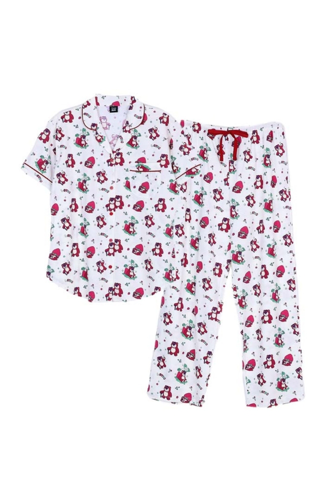 ชุดนอนผู้หญิง JOSILINS เซตแขนสั้นขายาว Toy Story Lotso Strawberry Fest สีขาว