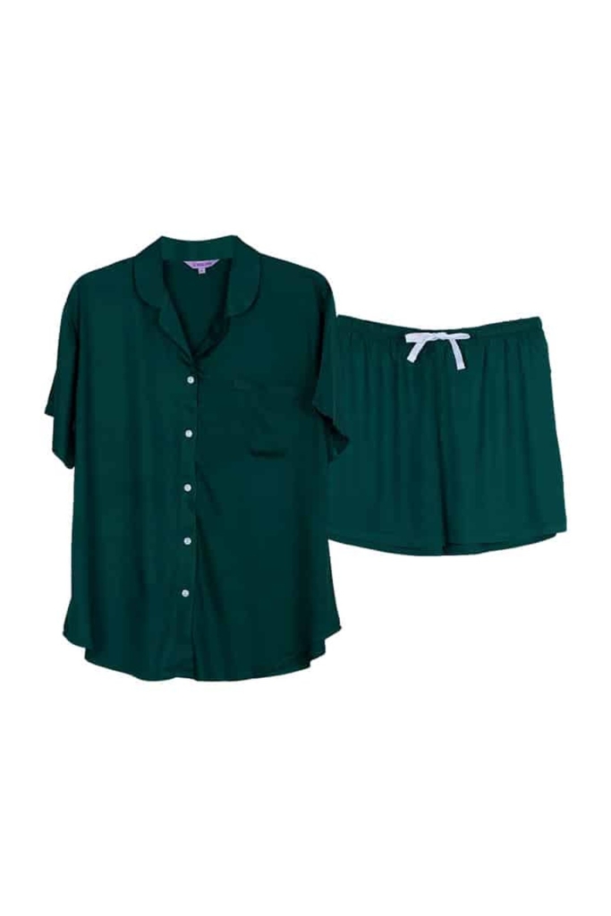 ชุดนอนผู้หญิง JOSILINS เซตแขนสั้นขาสั้น Bamboo collection: Christmas สีเขียวเข้ม และสีแดงเข้ม