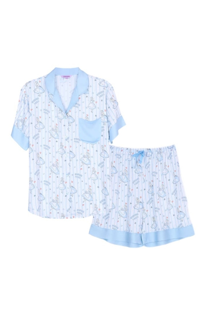 ชุดนอนผู้หญิง JOSILINS เซตแขนสั้นขาสั้น Alice in Wonderland สีขาว