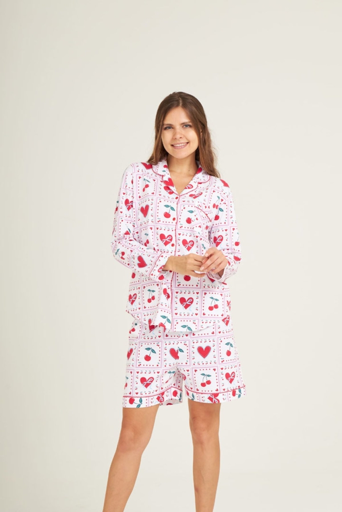 ชุดนอนผู้หญิง JOSILINS เซตแขนยาวขาสั้น Cherry Lover สีขาว