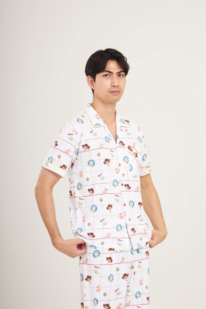 ชุดนอนผู้ชาย ANKER STUBERT เซตแขนสั้นขายาว Toy Story Family สีขาว