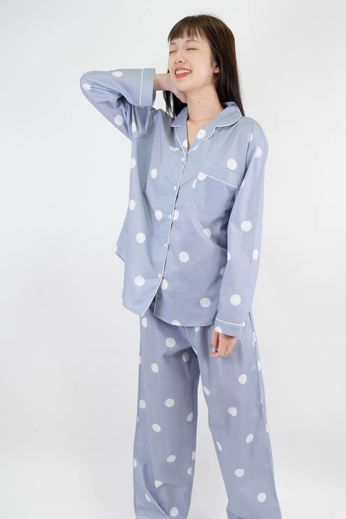 ชุดนอนผู้หญิง JOSILINS เซตแขนยาวขายาว Super Polka Dot สีกรม และสีเทา