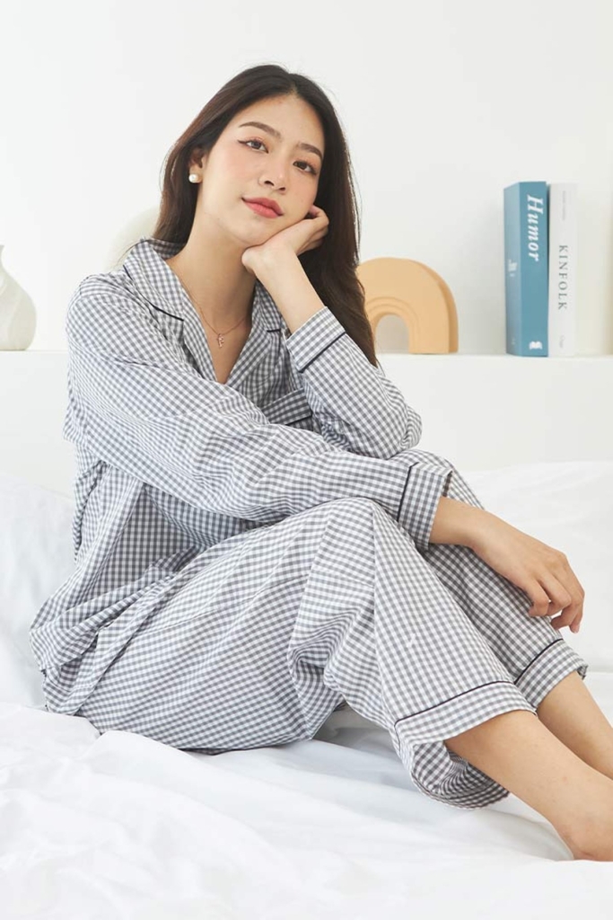 ชุดนอนผู้หญิง JOSILINS เซตแขนยาวขายาว Gingham collection