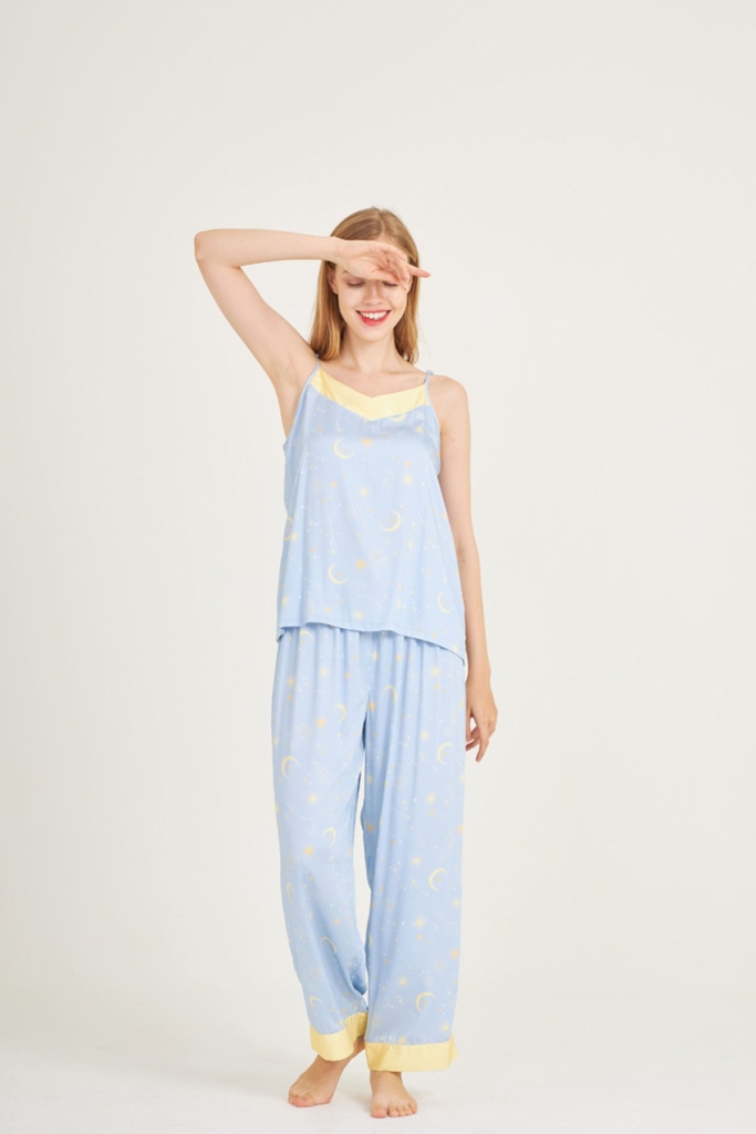 ชุดนอนผู้หญิง JOSILINS เซตแขนสั้นขายาว Shinning Star สีฟ้า